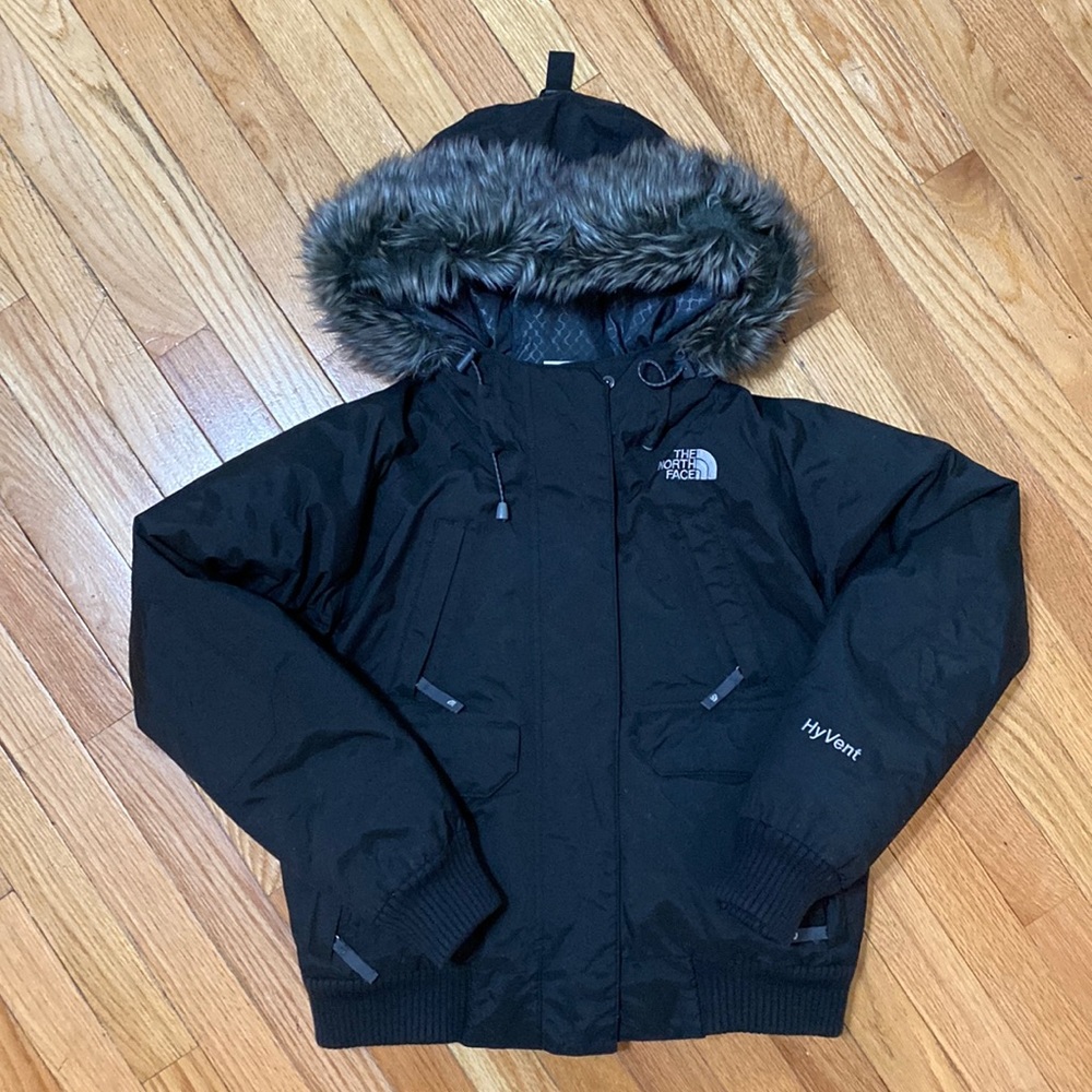 North face womens hyvent snorkel black small